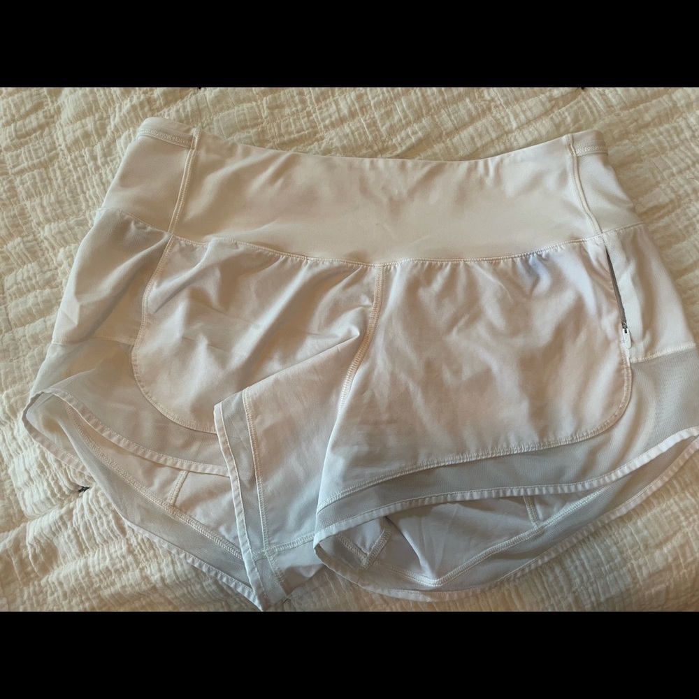 White Lululemon Mind over Miles Shorts - Size 6